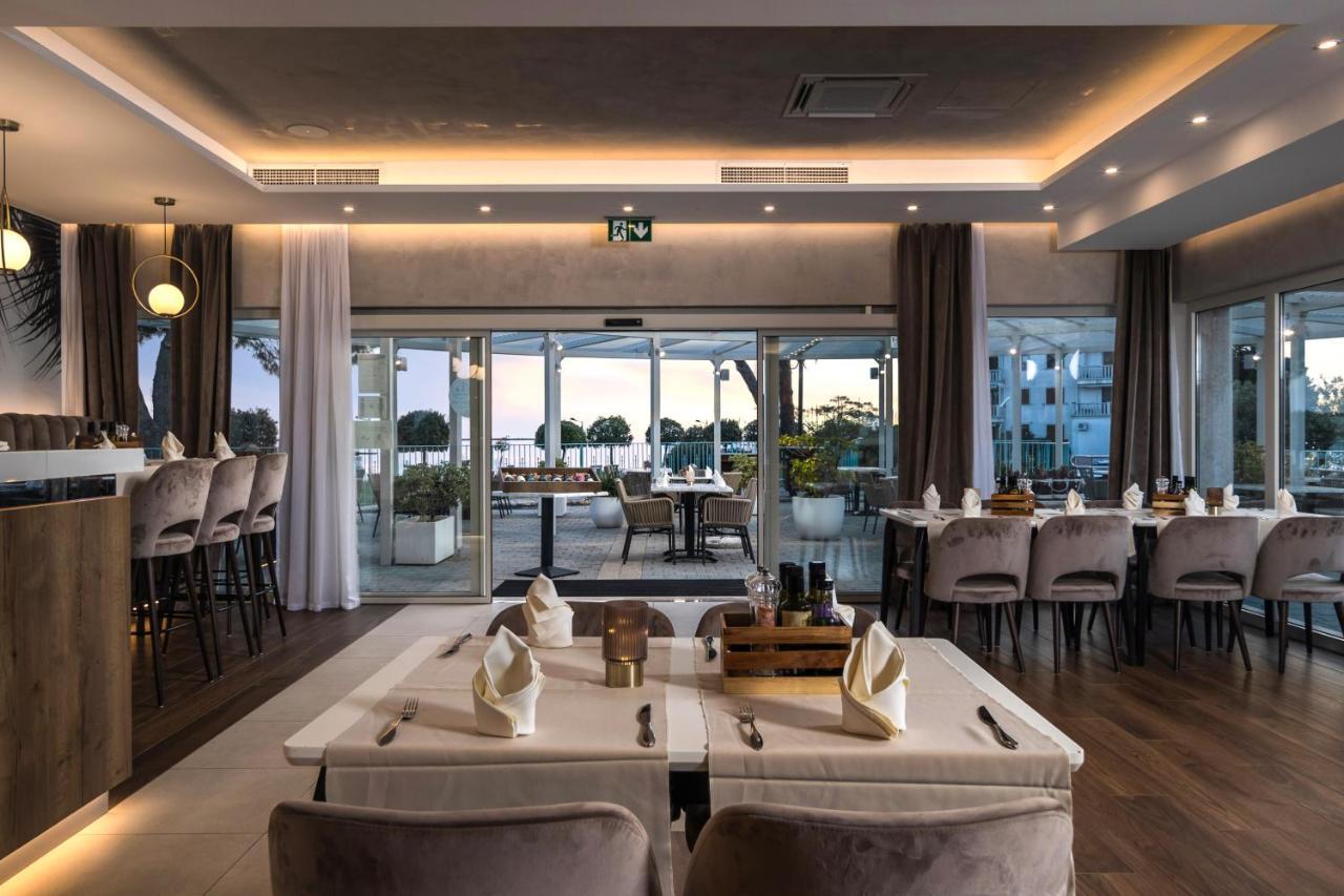 Garden Palace Resort Умаг Екстериор снимка
